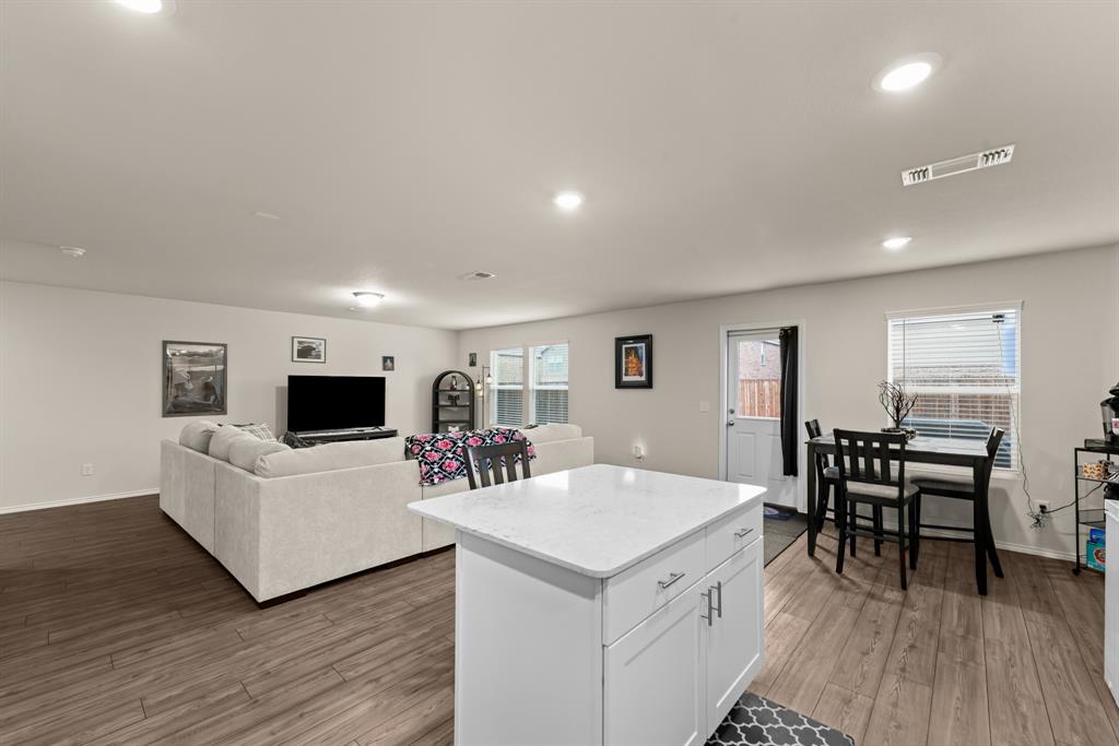 Travis Ranch Ph 2k - Residential