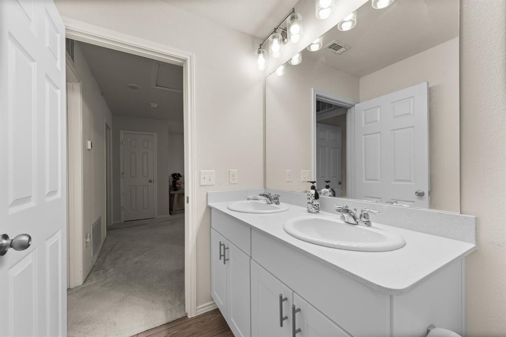 Travis Ranch Ph 2k - Residential