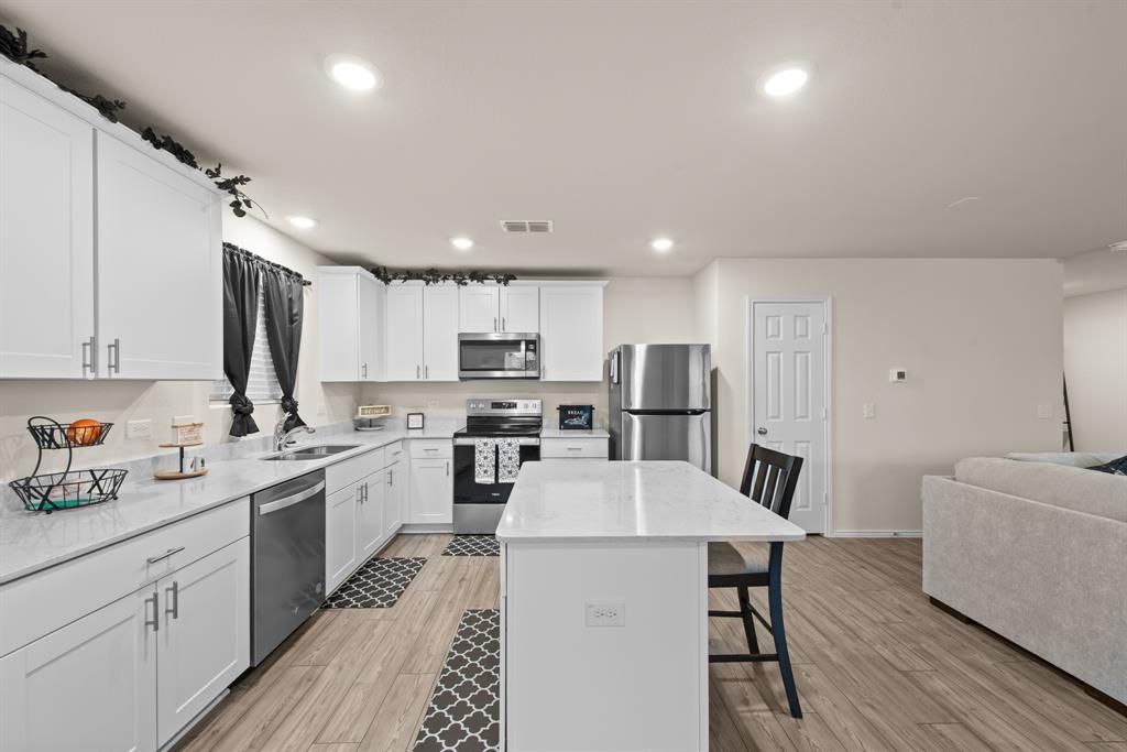 Travis Ranch Ph 2k - Residential
