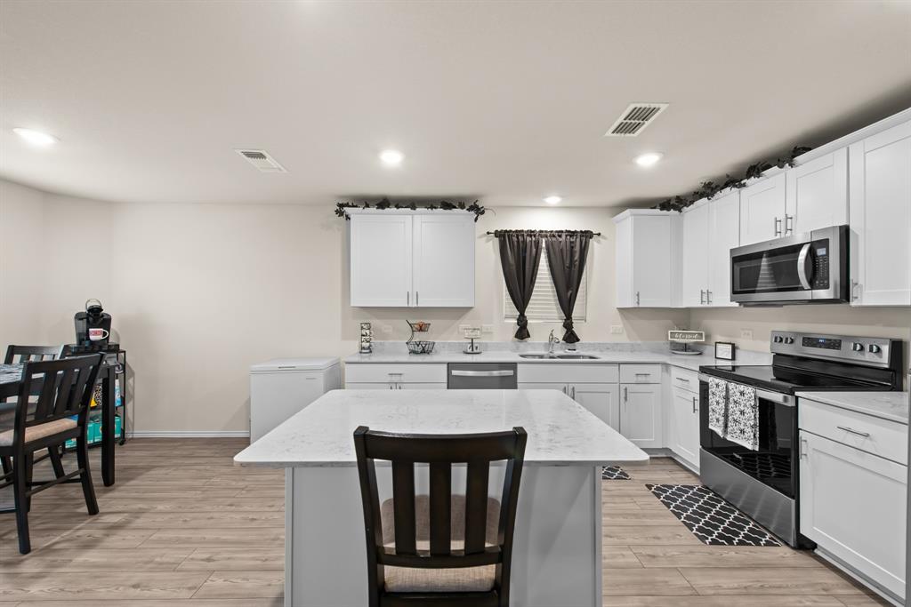 Travis Ranch Ph 2k - Residential