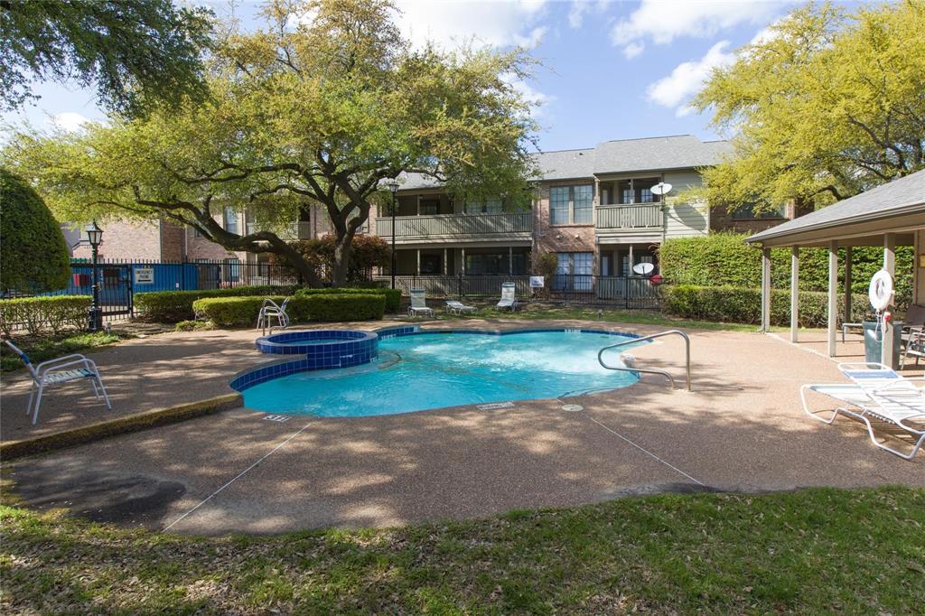 Townbluff Condo - Residential