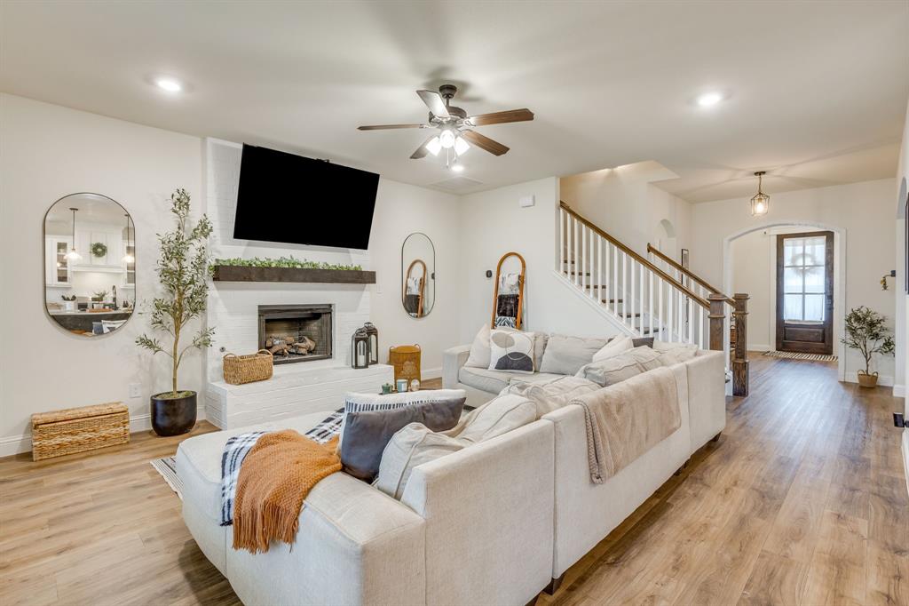 Crown Valley Estates Ph - Residential