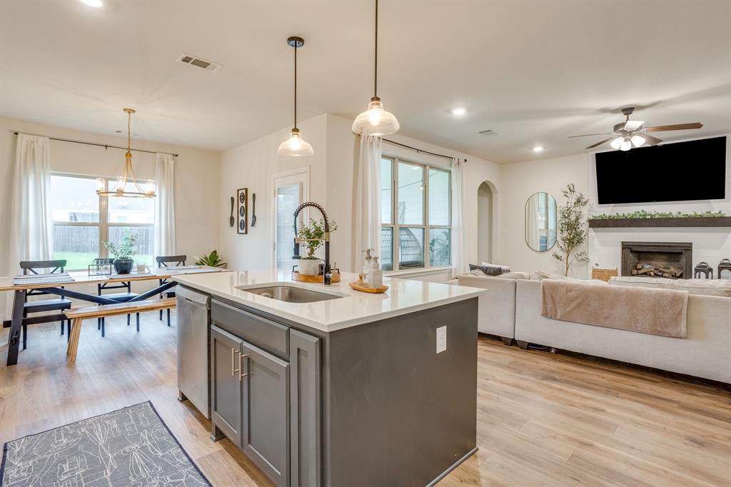 Crown Valley Estates Ph - Residential