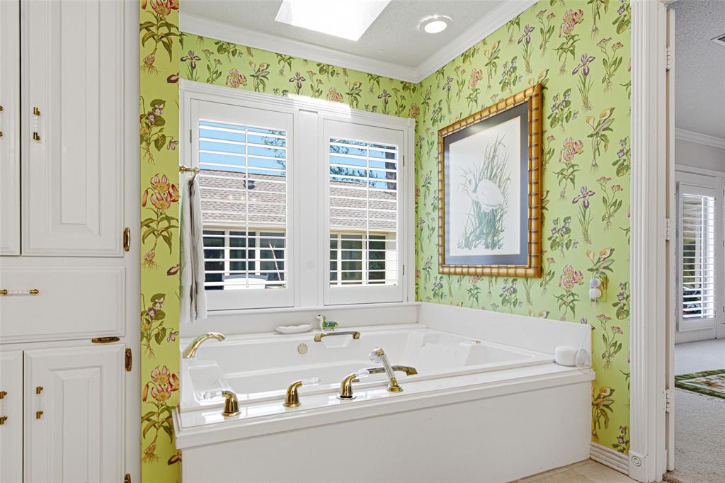 Hollytree - Residential
