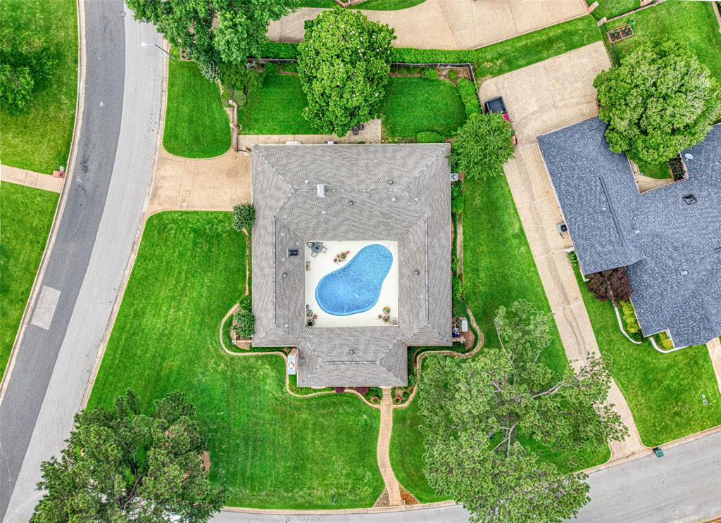 Hollytree - Residential