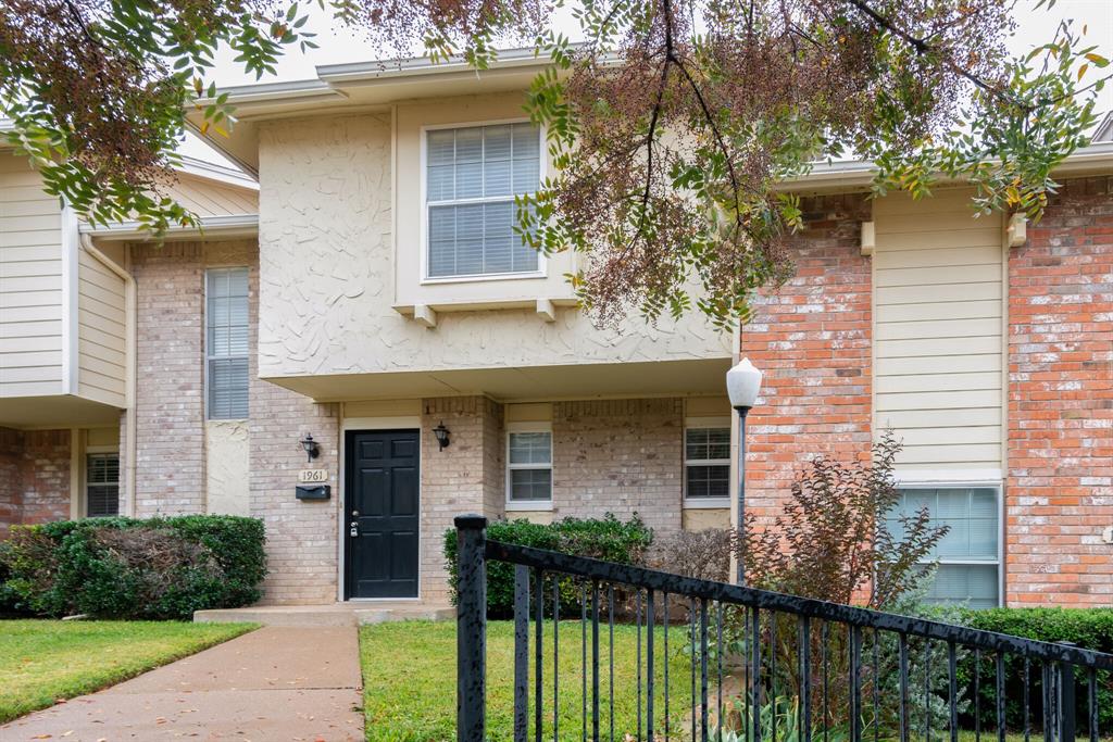 Shorewood Park Estates Condos - Residential Lease