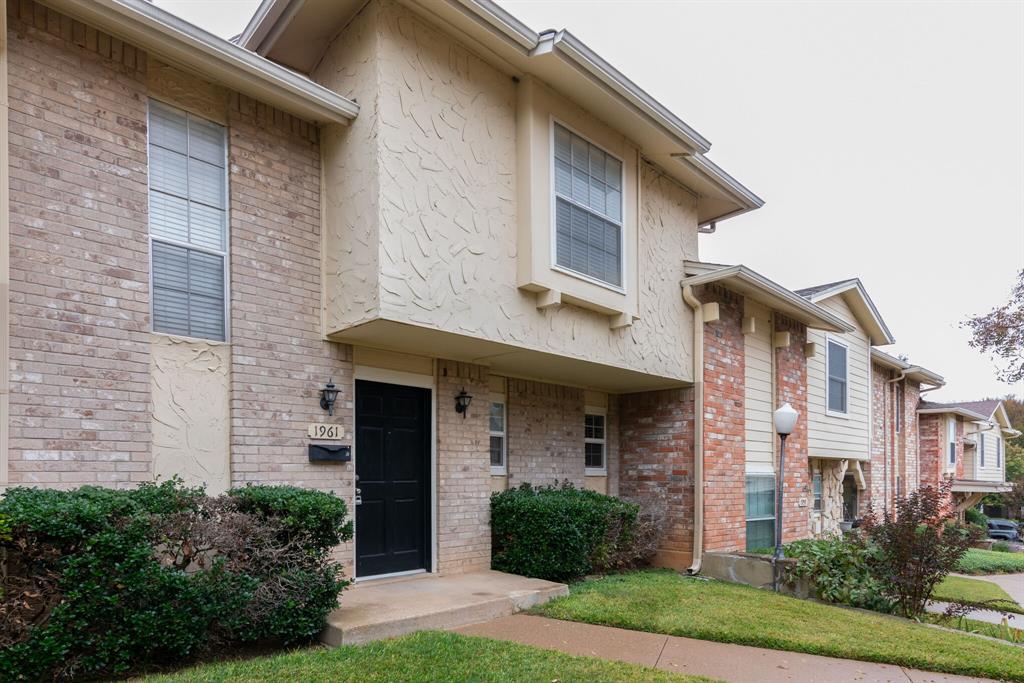 Shorewood Park Estates Condos - Residential Lease