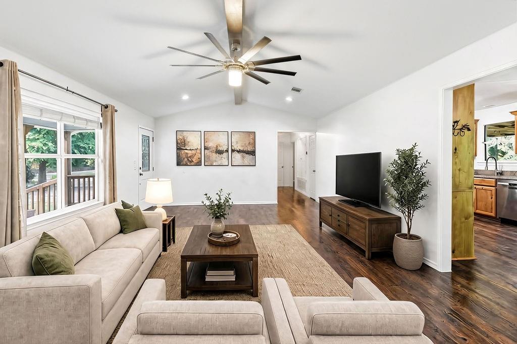 Club Lake EST - Residential