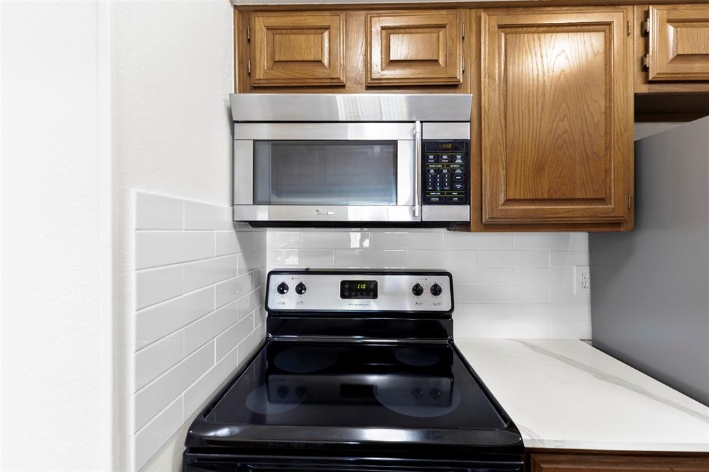 Cloisters Condo The - Residential
