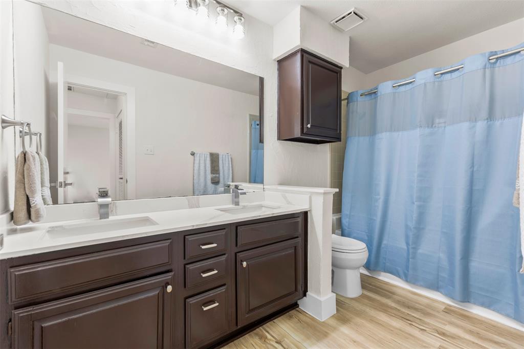 Cloisters Condo The - Residential