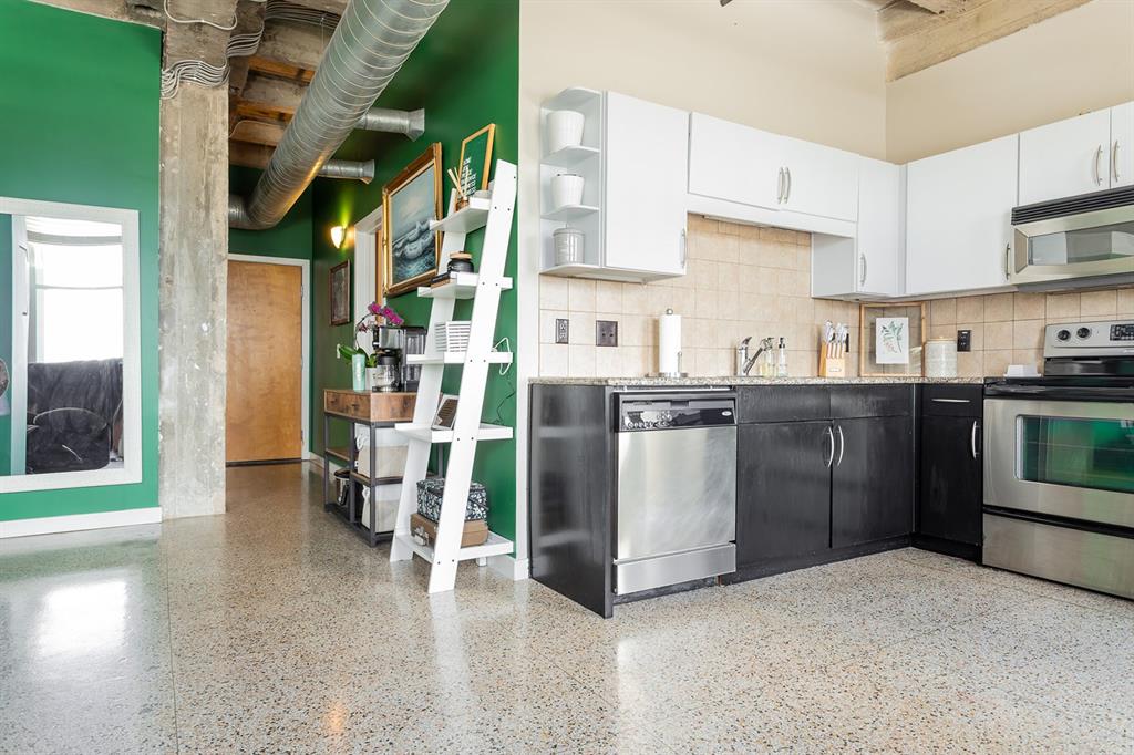 Texas & Pacific Lofts Condo - Residential