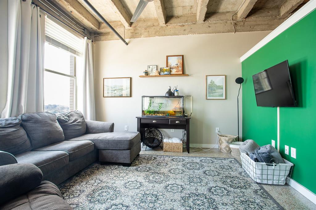 Texas & Pacific Lofts Condo - Residential