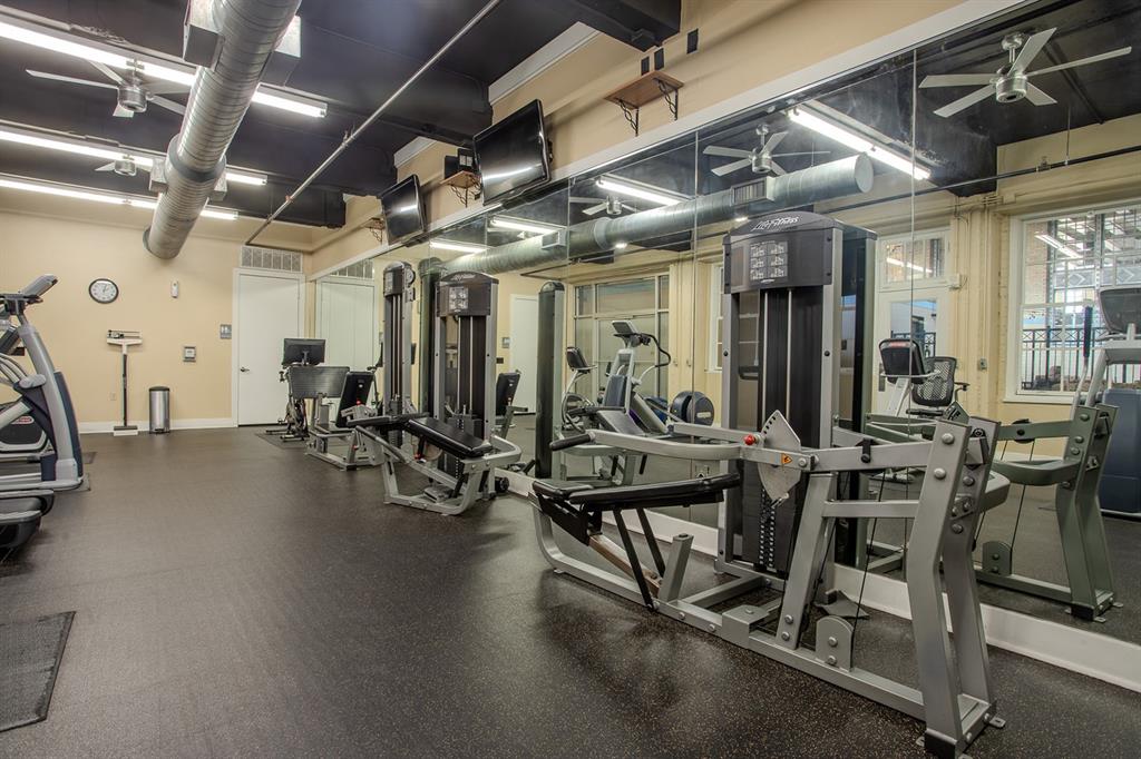 Texas & Pacific Lofts Condo - Residential