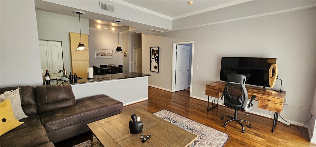 Renaissance On Turtle Creek Condo - Residential