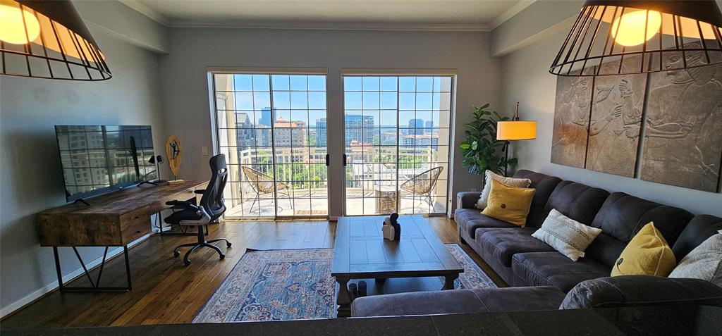 Renaissance On Turtle Creek Condo - Residential