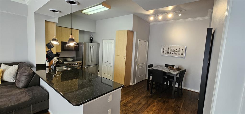 Renaissance On Turtle Creek Condo - Residential