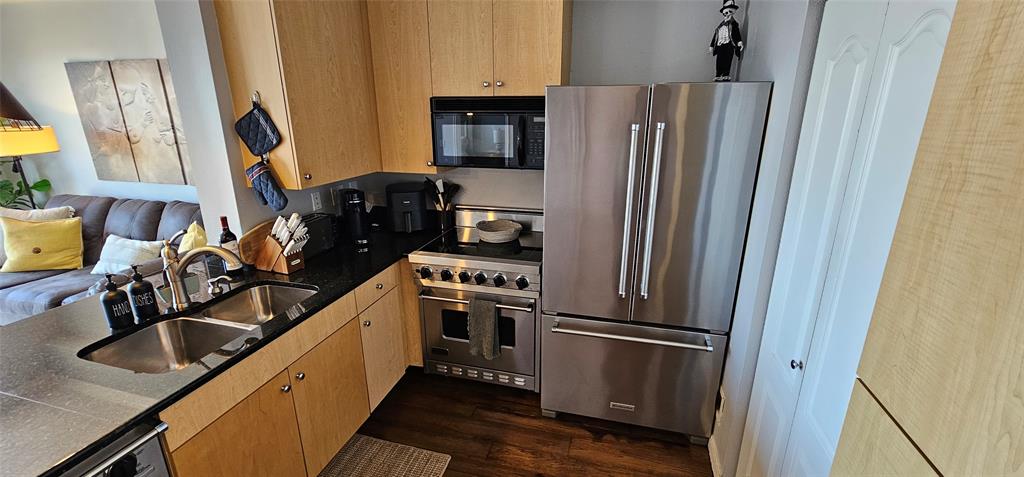 Renaissance On Turtle Creek Condo - Residential