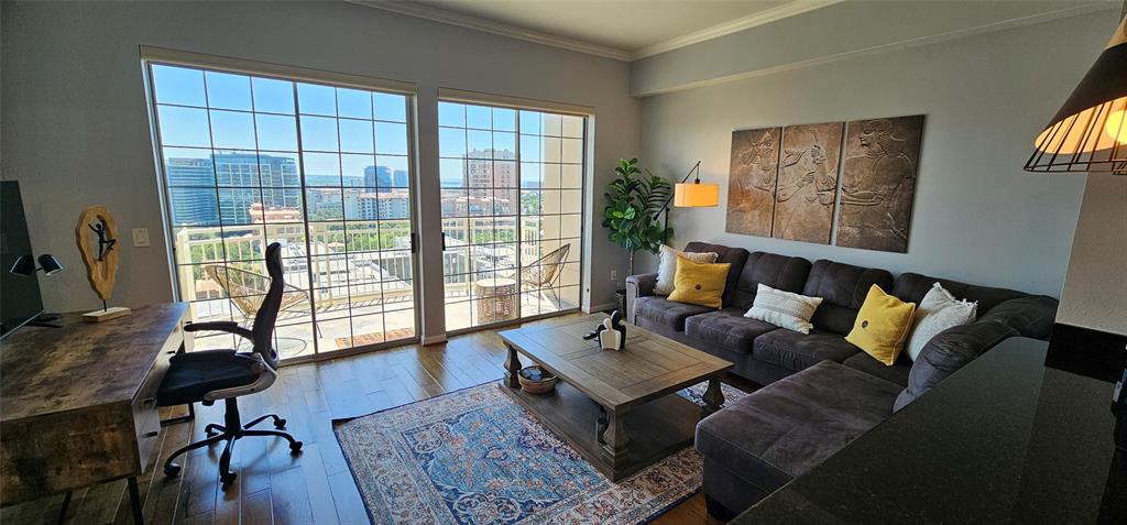 Renaissance On Turtle Creek Condo - Residential