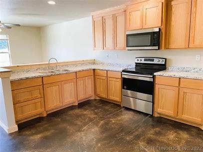 **NOW OFFERING 2 WEEKS FREE!**

Amazing recently built home available for rent now. Granite countertops and stainless appliances, vinyl wood flooring throughout, faux wood blinds, new fixtures, and so much more. 

Easy approval second chance leasing. Some qualifications: No evictions in last 3 years. Some felonies will disqualify - reach out for more info. We can work with blemished credit most of the time. 

Pets OK with deposit. Must make at least 2.5x the rent as income. This listing does accept housing or section 8 but is also available for traditional leases. 

FYI First month’s rent isn’t due until move in. Security deposit is equal to one month’s rent and is due when approved and signing your lease.