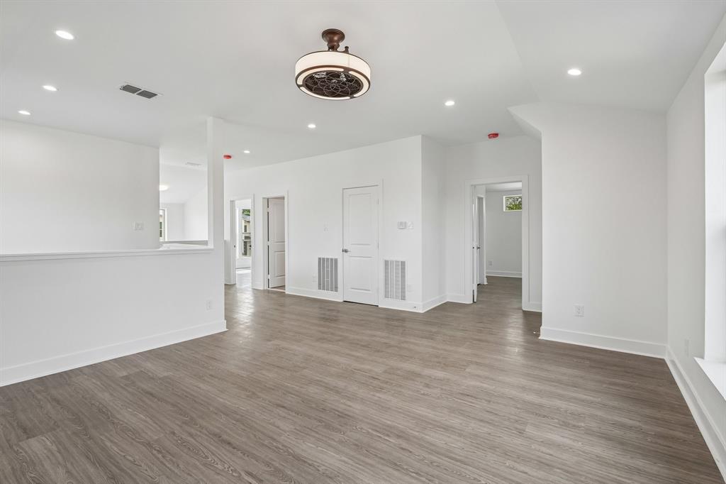 Shady Hollow Estates - Residential