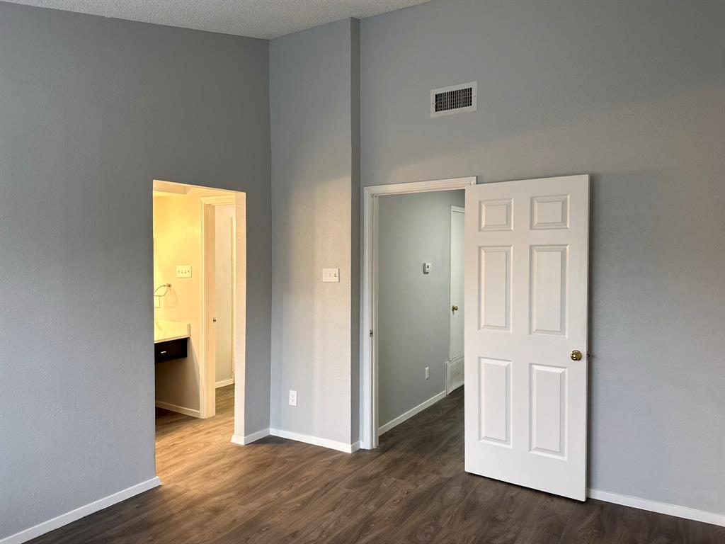 Brookhaven Village Condo Ph 01 & 0 - Residential