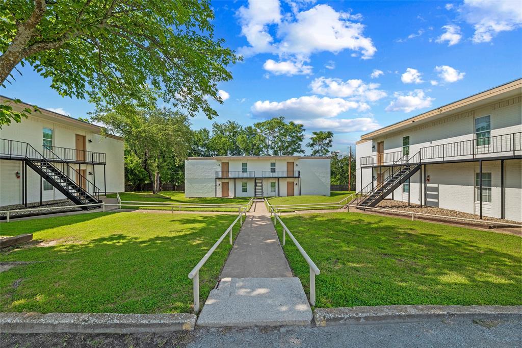 EXCEPTIONAL 12-UNIT VALUE-ADD OPPORTUNITY, 100% OCCUPIED, WEATHERFORD, TX
Rare chance to acquire a fully stabilized, cash-flowing 12-unit apartment complex in one of North Texas's fastest-growing exurban markets. Situated on 0.70 acres in the heart of Weatherford (Parker County), this turnkey asset is currently 100% leased with strong in-place rents and proven, sustained demand.
The all 3 bedroom, 1 bath unit mix is a standout in this submarket, appealing to families and roommates alike and supporting both rent premiums and low turnover. Units have been tastefully remodeled, featuring fresh paint, hard surface flooring throughout, updated lighting, updated bathroom finishes, spacious bedrooms, and bright natural light. Each unit offers a large living area with separate dining and kitchen space and is individually metered. Tenants pay their own utilities, keeping owner expenses low and NOI strong. Off street parking and a quiet, established community setting round out the appeal.
The financials tell the story: stable rental income, a lean operating expense profile, and meaningful value add upside through continued rent optimization and unit improvements. This is a true pride of ownership investment that performs today while leaving room to grow.
Tenants enjoy quick access to historic downtown Weatherford, shopping, dining, and major employers, with an easy commute to Fort Worth via I-20. The property sits within Weatherford ISD and minutes from local schools and parks, factors that keep occupancy high and tenants in place.
Ideal for first time multifamily buyers, 1031 exchange investors, or seasoned operators seeking dependable cash flow plus upside.
PLEASE DO NOT DISTURB TENANTS. All units are occupied. Interior inspections will be permitted only after an executed contract. Please do not approach or disrupt residents. Financials, rent roll, and pro forma available to qualified buyers upon request.??????