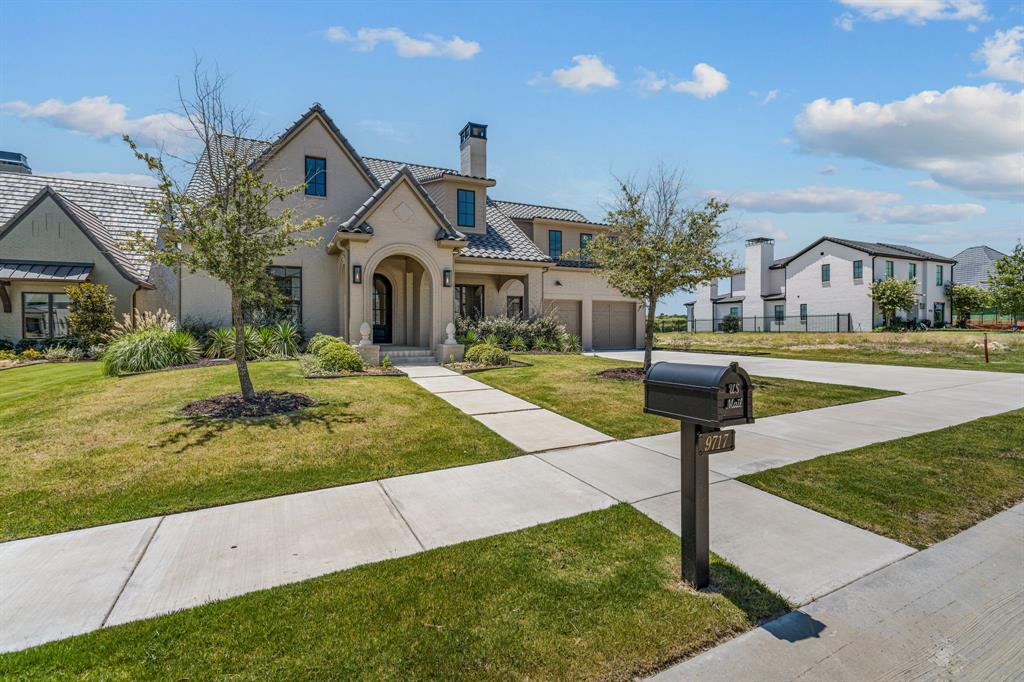 Montrachet - Residential