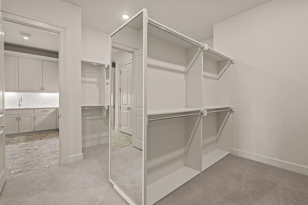 Montrachet - Residential