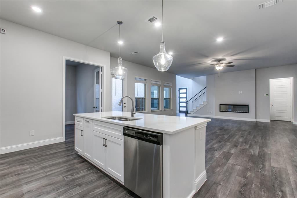 Villages Of Prairie Commons West - Residential