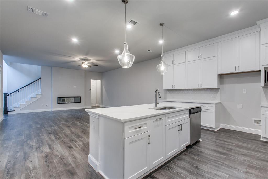Villages Of Prairie Commons West - Residential
