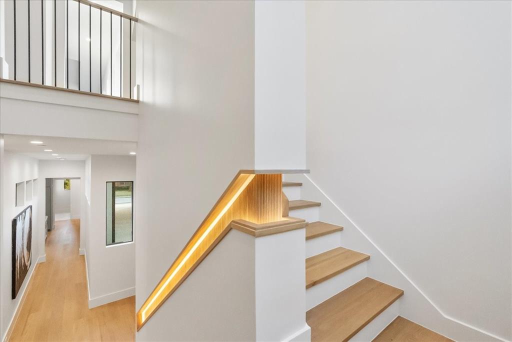 Walnut Crest - Residential