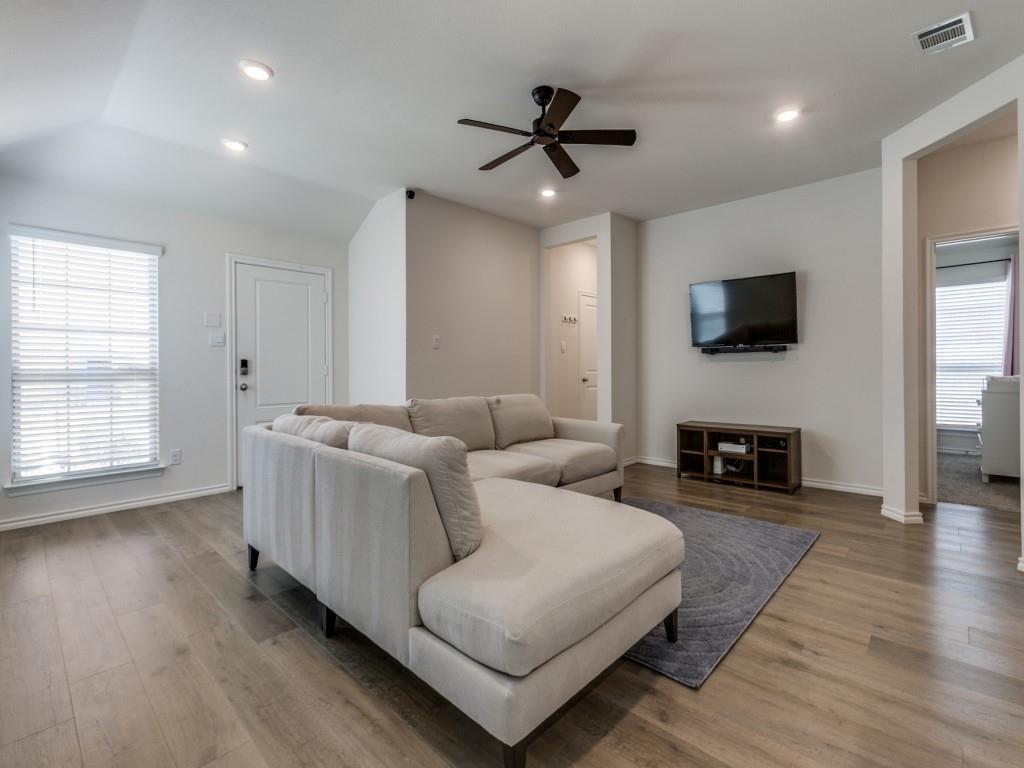 Travis Ranch Governors #1 - Residential