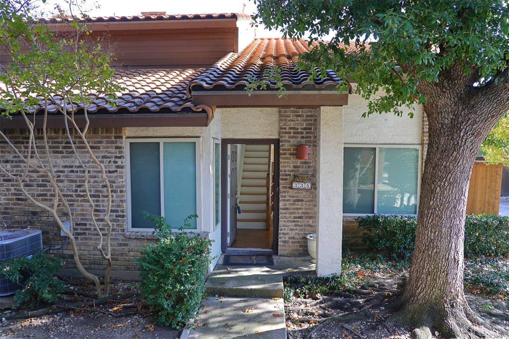 Beautifully maintained two-level condo offering 1,336 square feet of well-designed living space in a highly walkable North Dallas location. This 2-bedroom, 2-bath residence features a thoughtful layout with each bedroom offering its own full bathroom, ideal for privacy and flexibility. The multi-level design provides separation of living and sleeping areas, enhancing both comfort and functionality. Residents also enjoy close proximity to a wide variety of quality restaurants, shopping, and everyday conveniences nearby. This community also features a shared swimming pool, perfect for relaxing and entertaining. An excellent opportunity for owner-occupants or investors seeking location, lifestyle, and value.