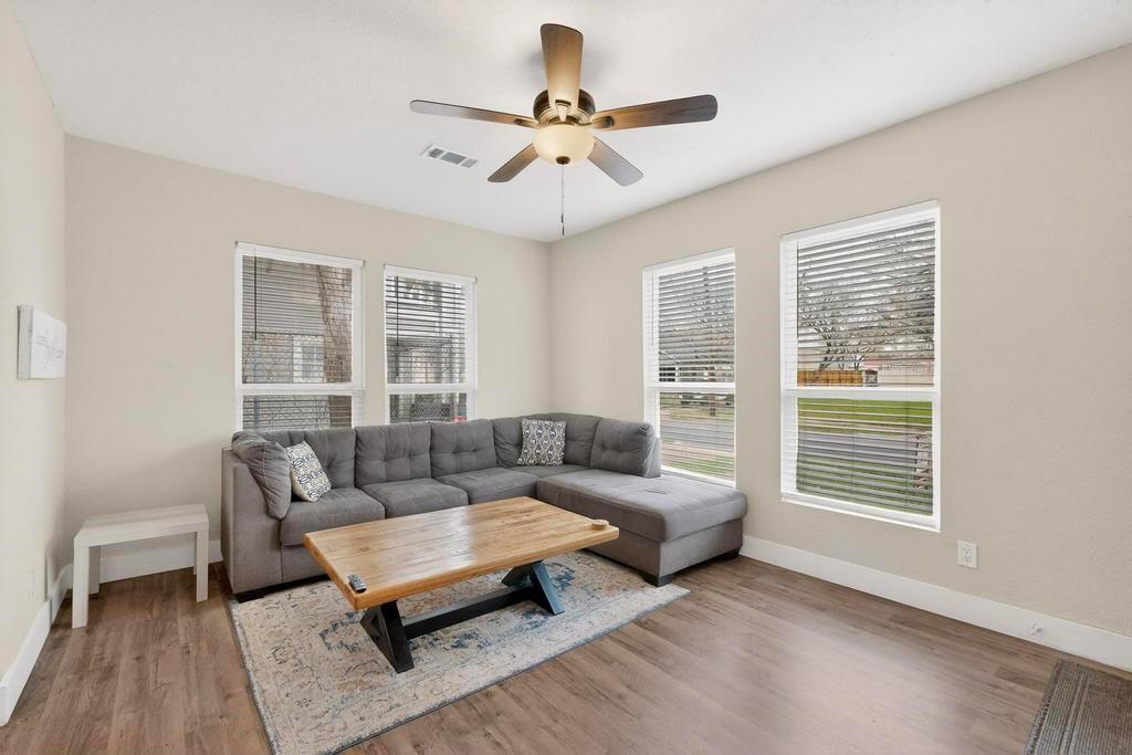Dallas Land & Loan 03 - Residential