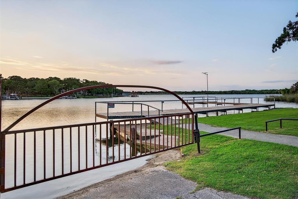 Blue Water Oaks - Residential