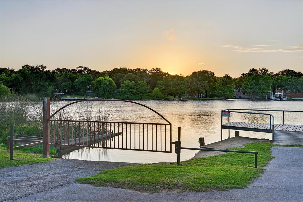 Blue Water Oaks - Residential