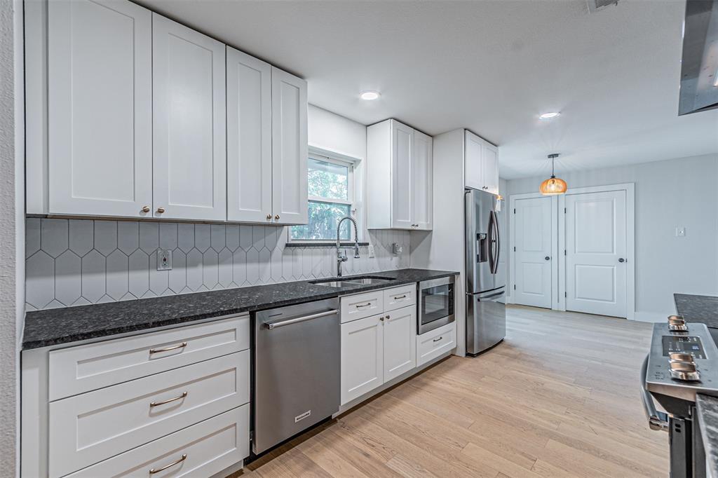 Prestonwood 03 - Residential