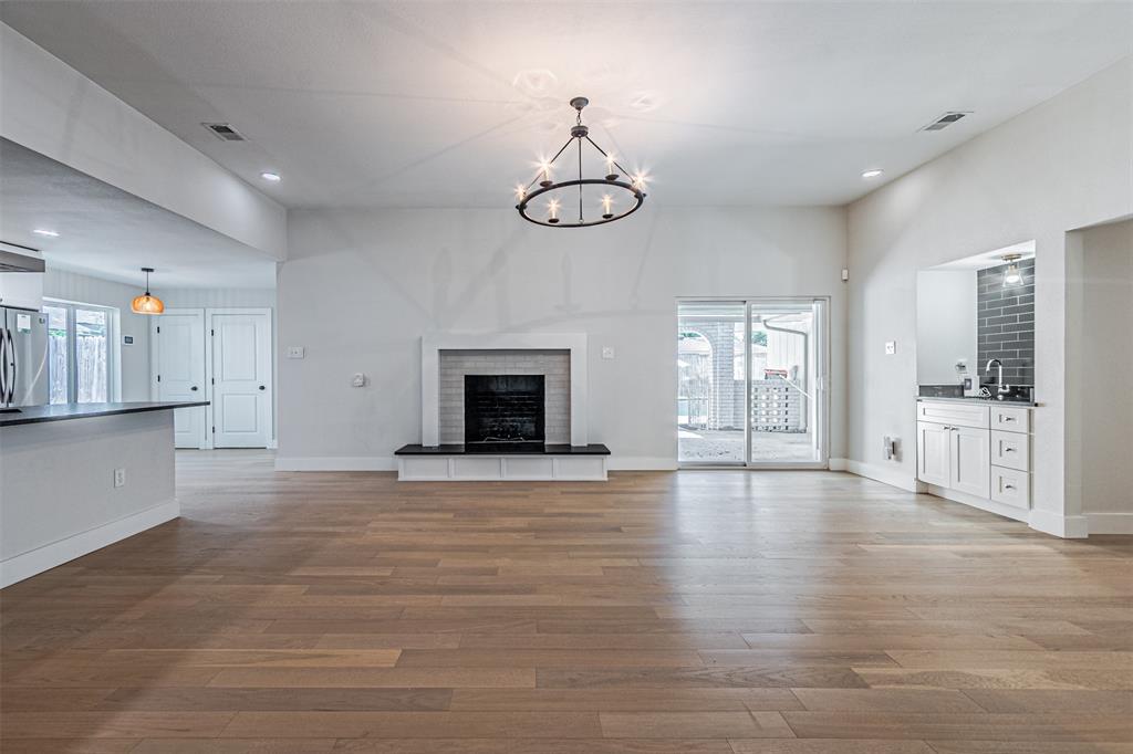 Prestonwood 03 - Residential
