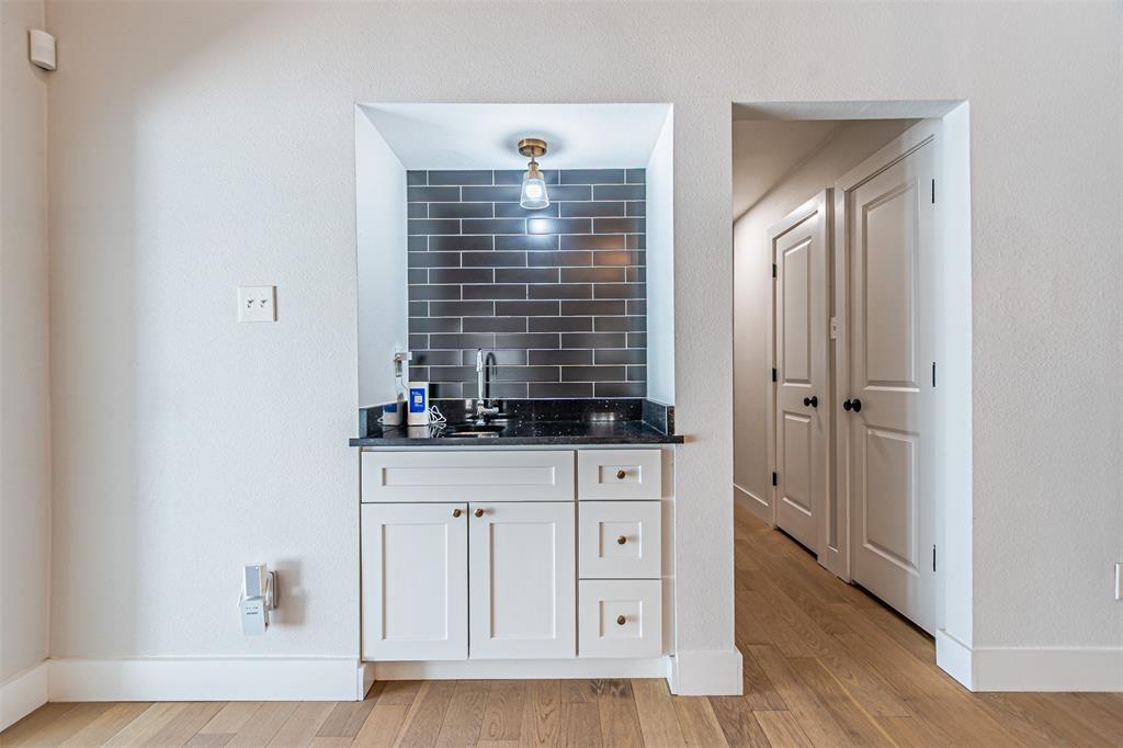 Prestonwood 03 - Residential