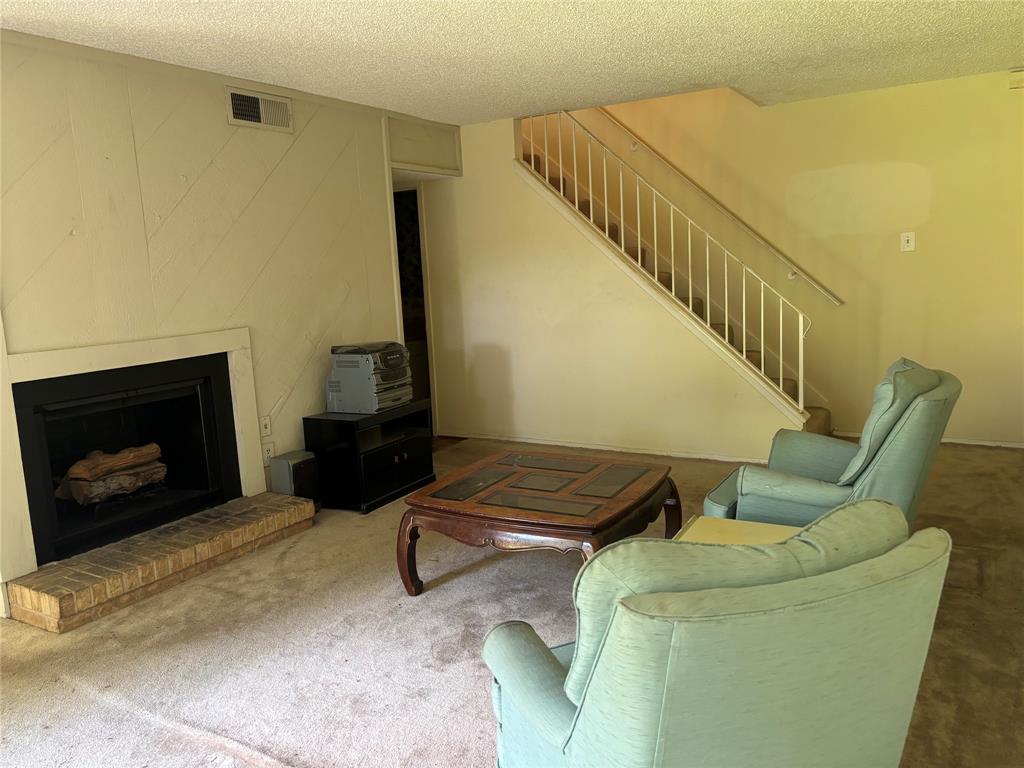 White Rock West Condo - Residential