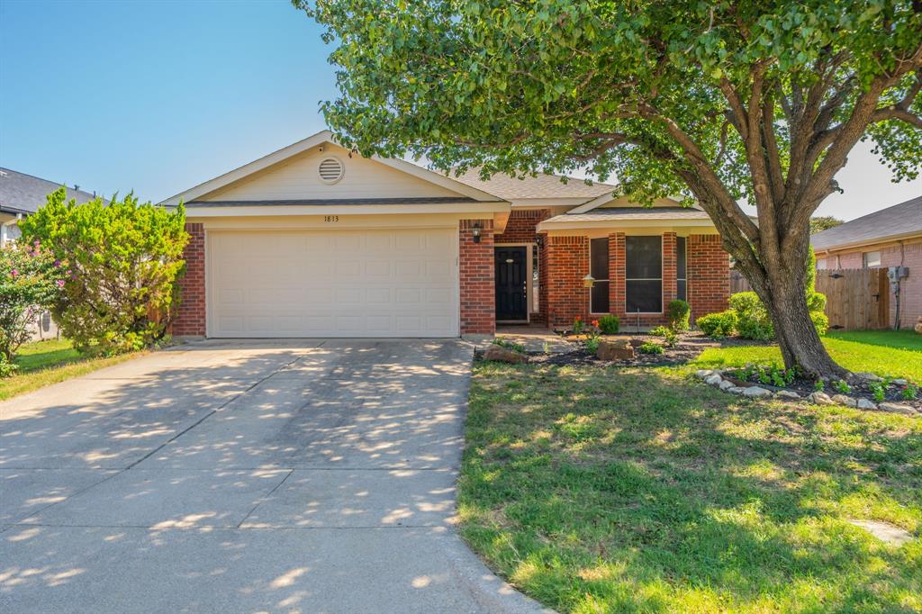 ***Open House on Saturday, July 25th*** Welcome home to this well maintained 3 bed, 2 bath home in Western Meadows! The open floor plan makes great use of the space, with a spacious living room featuring a cozy wood burning fireplace. It's perfect for everyday living and entertaining. The kitchen offers granite countertops, plenty of cabinets, and room to gather while meals are being prepared.

The private primary suite includes its own bathroom and walk-in closet, while the secondary bedrooms offer flexibility for kids, guests, or a home office. Step outside to a covered patio overlooking the backyard, giving you the perfect spot to enjoy your morning coffee, grill with friends, or let pets and kids play.

Conveniently located near shopping, restaurants, parks, and major highways, you'll have an easy commute while still enjoying the feel of an established neighborhood. Whether you're buying your first home, downsizing, or adding to your investment portfolio, this home is move-in ready and waiting for its next owners!