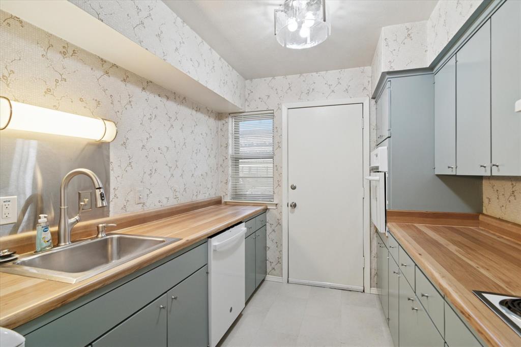 Park Central Condo - Residential