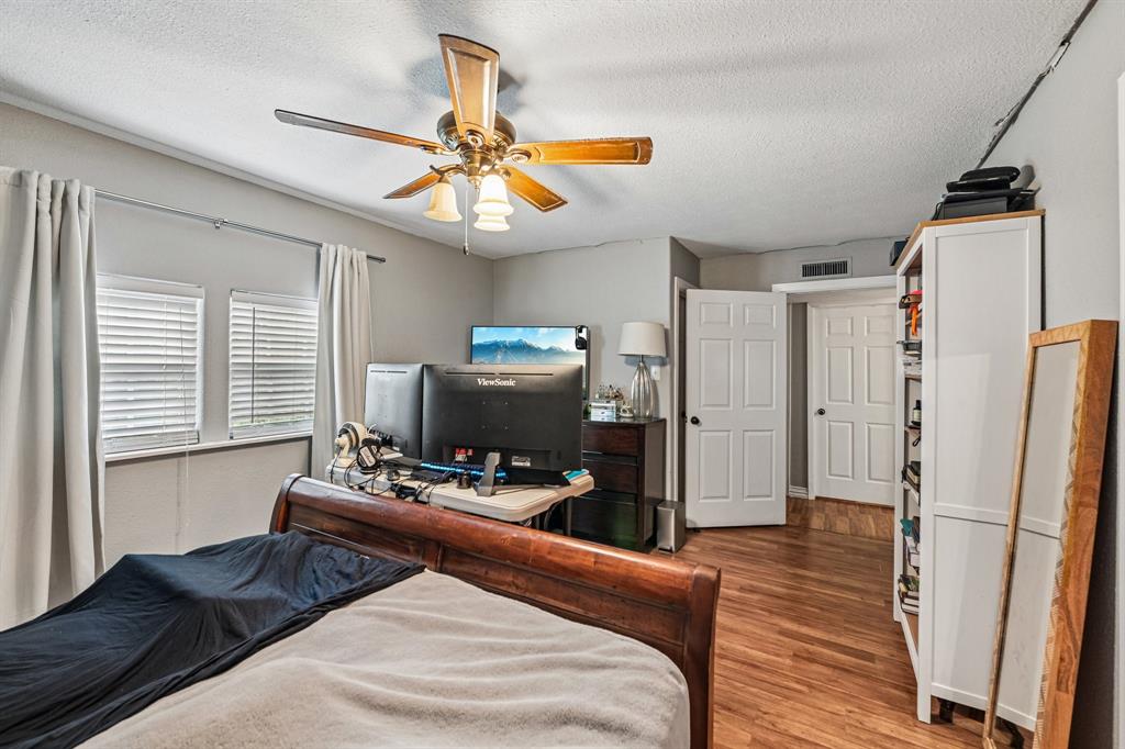 Lake Park Village 03 - Residential