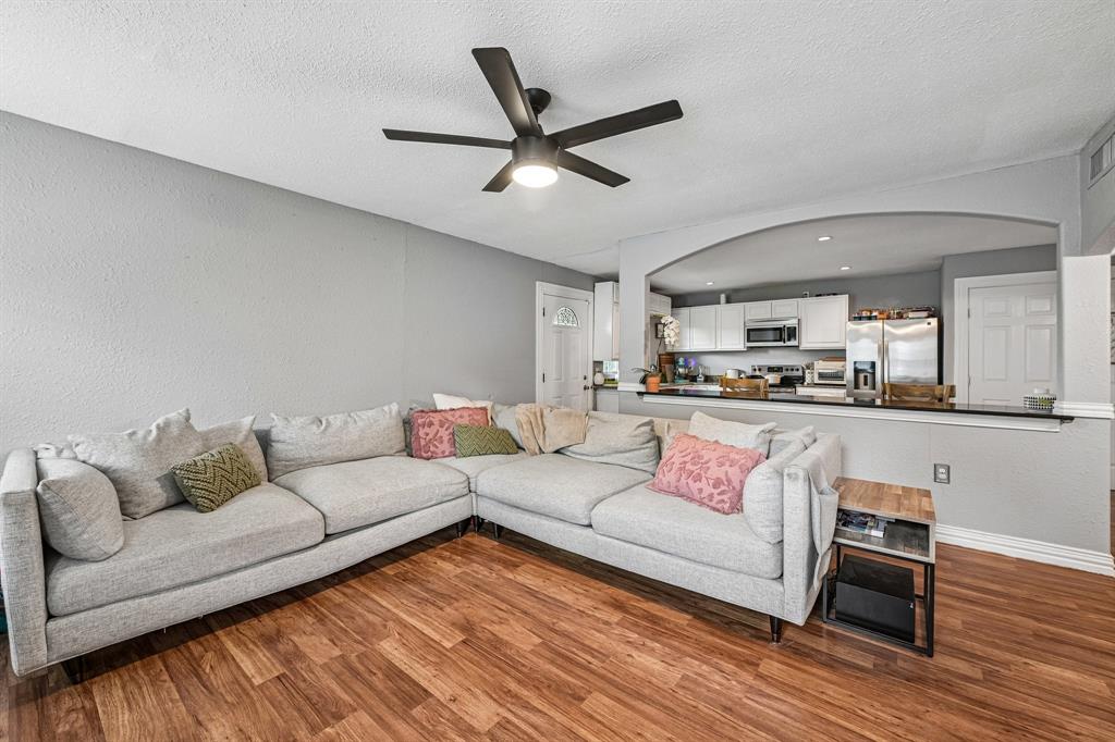 Lake Park Village 03 - Residential