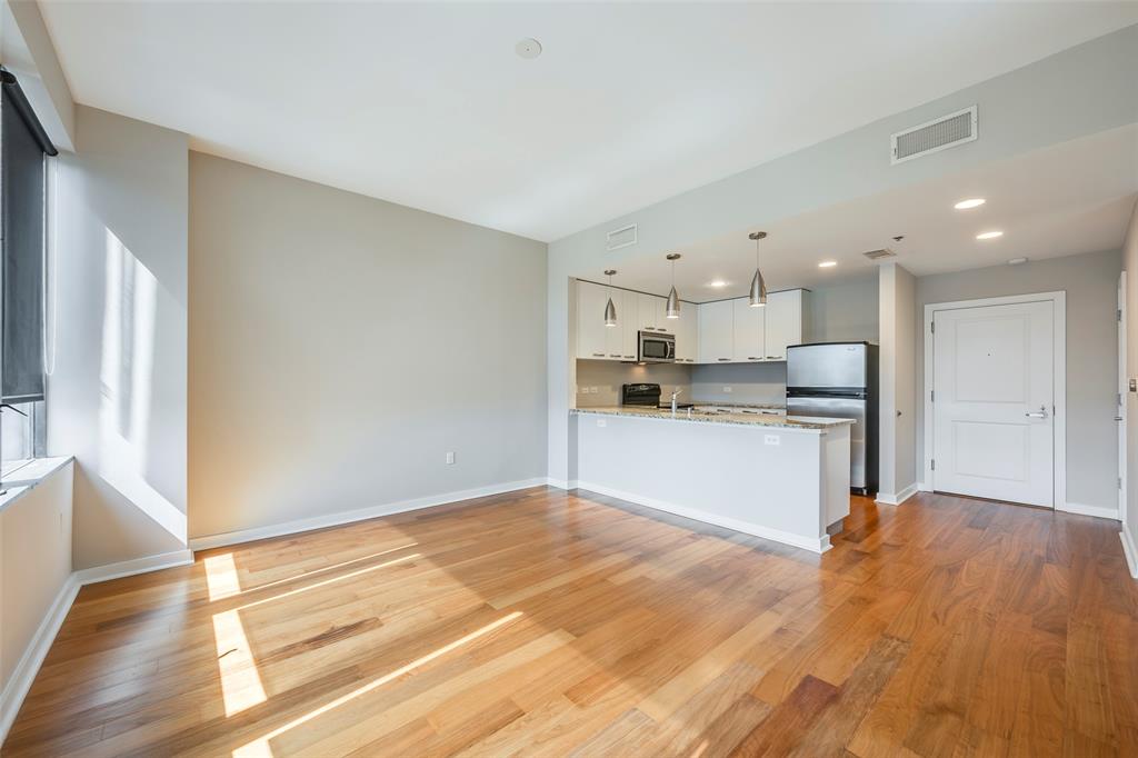 Metropolitan 1200 Main - Residential