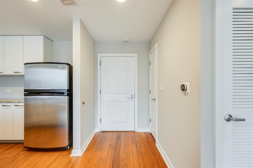 Metropolitan 1200 Main - Residential