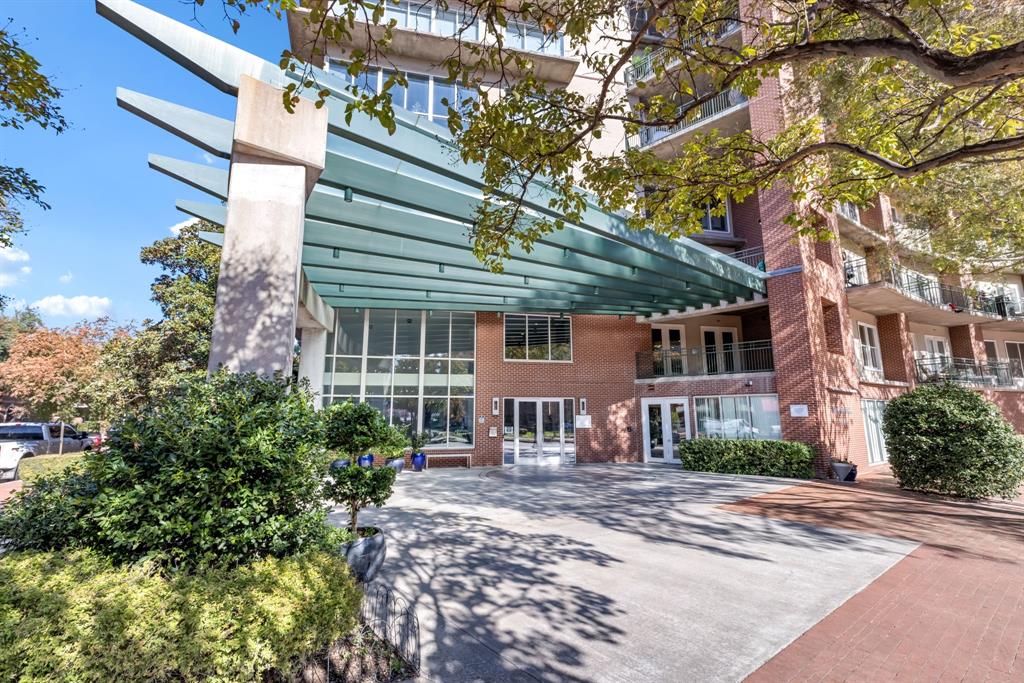 Aventura Condos - Residential