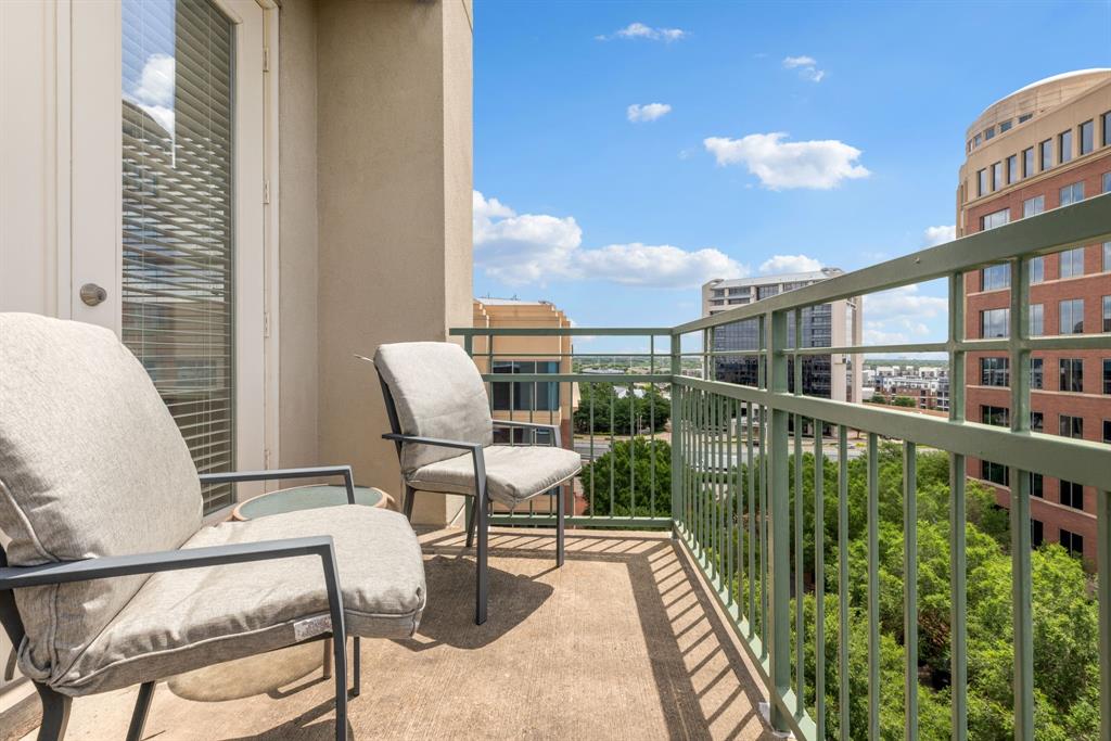 Aventura Condos - Residential
