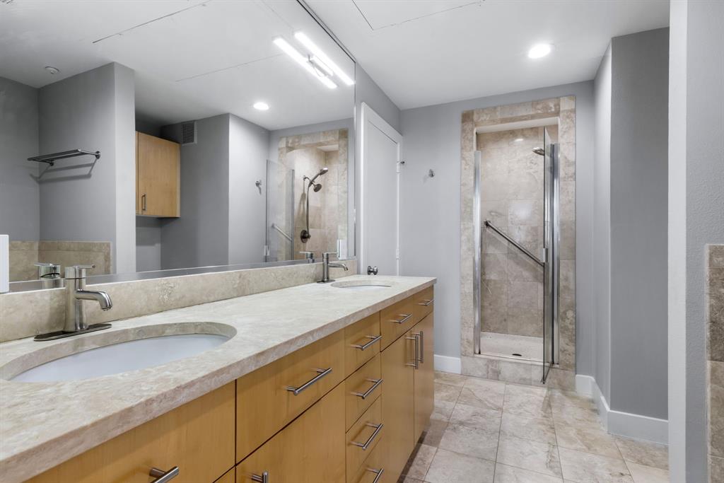 Aventura Condos - Residential