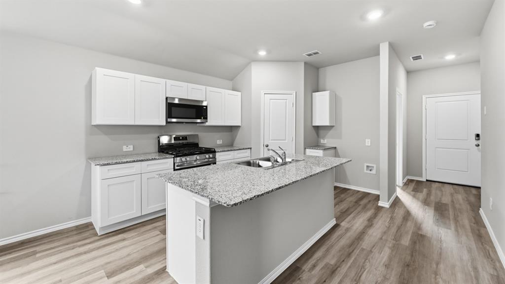 Hickory Grove - Residential